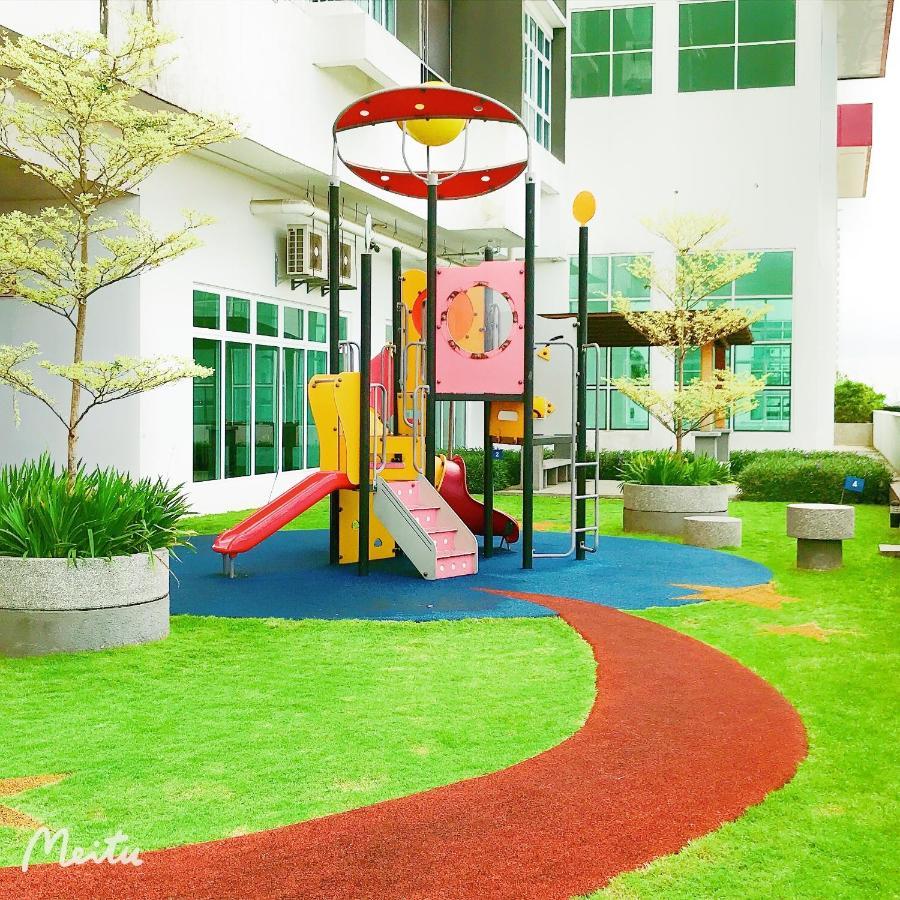 Twin Galaxy By Greatday Lejlighed Johor Bahru Eksteriør billede